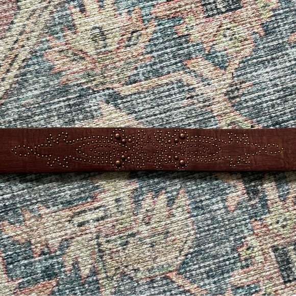 Women’s Western Studded Belt EUC - Picture 5 of 8